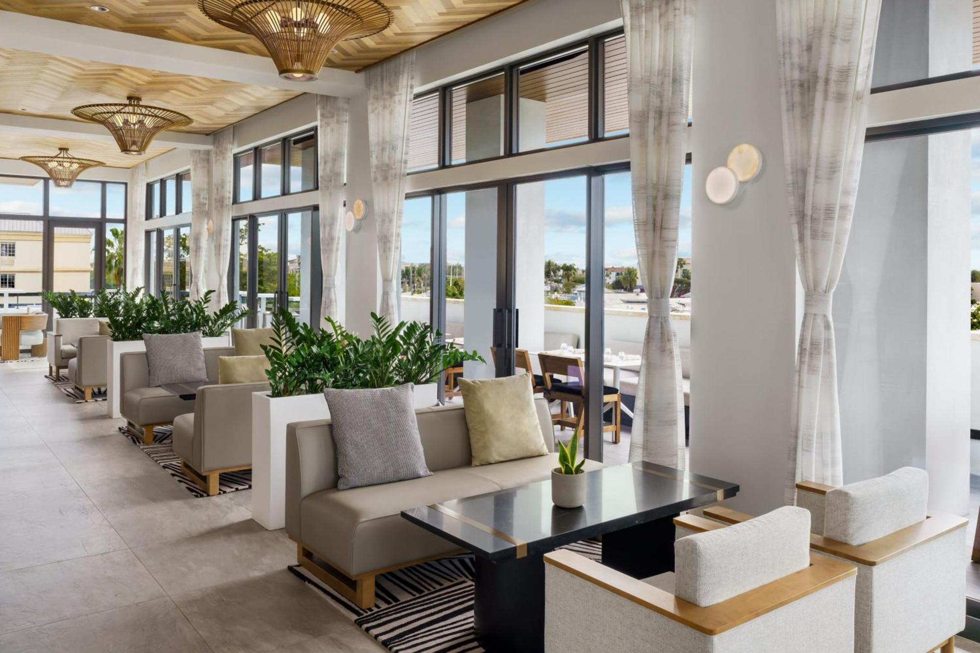 Ac Hotel By Marriott Naples 5Th Avenue ภายนอก รูปภาพ
