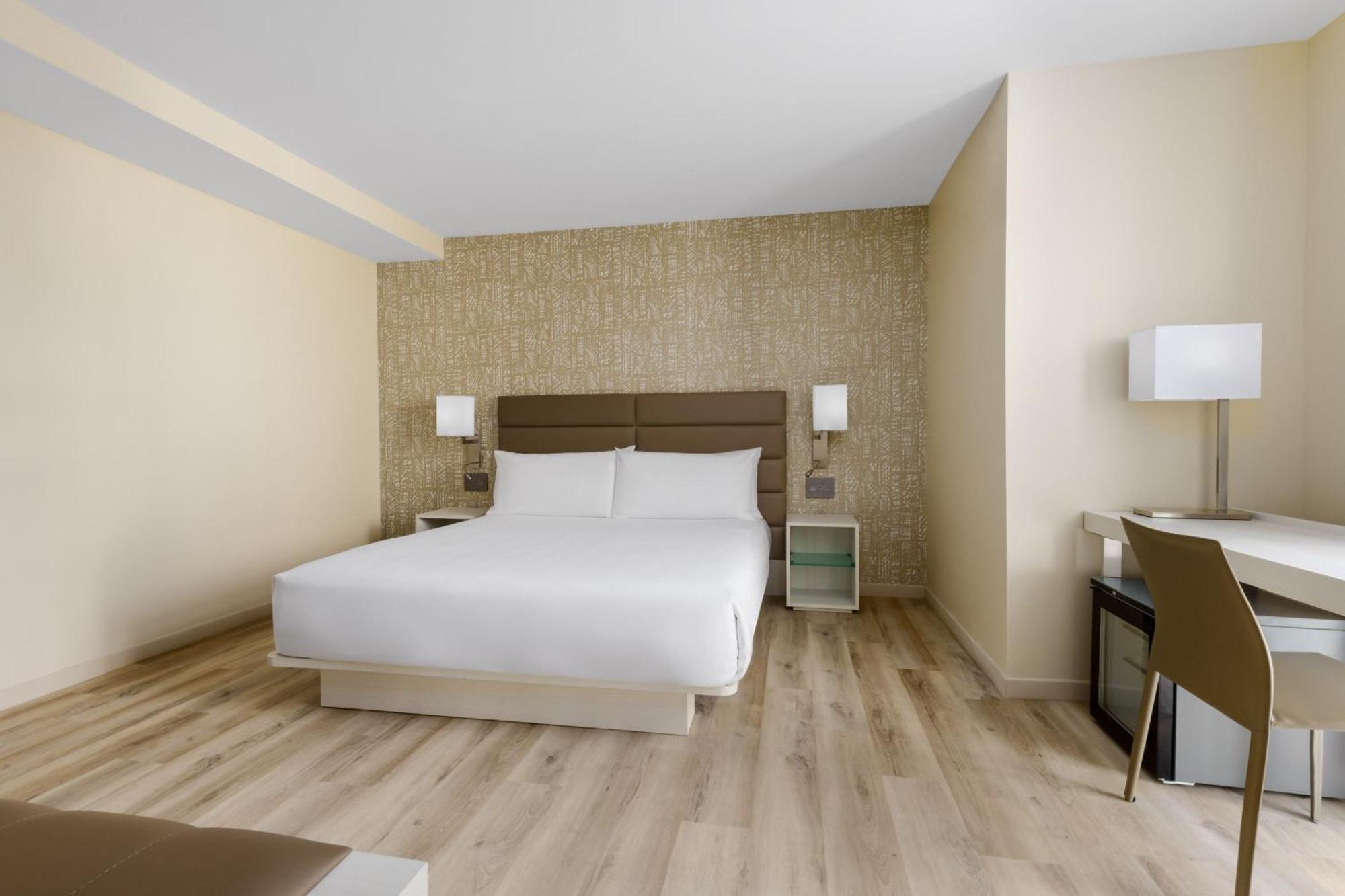 Ac Hotel By Marriott Naples 5Th Avenue ภายนอก รูปภาพ