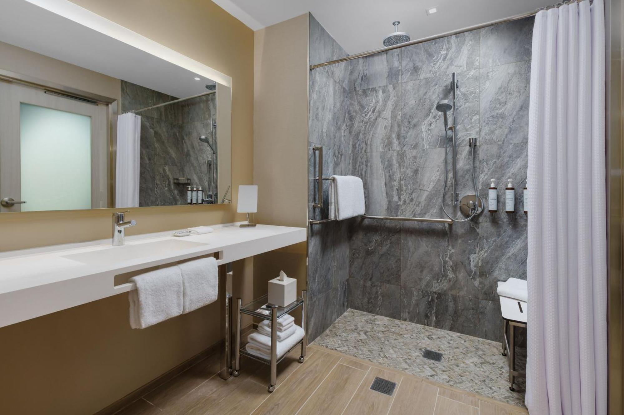 Ac Hotel By Marriott Naples 5Th Avenue ภายนอก รูปภาพ