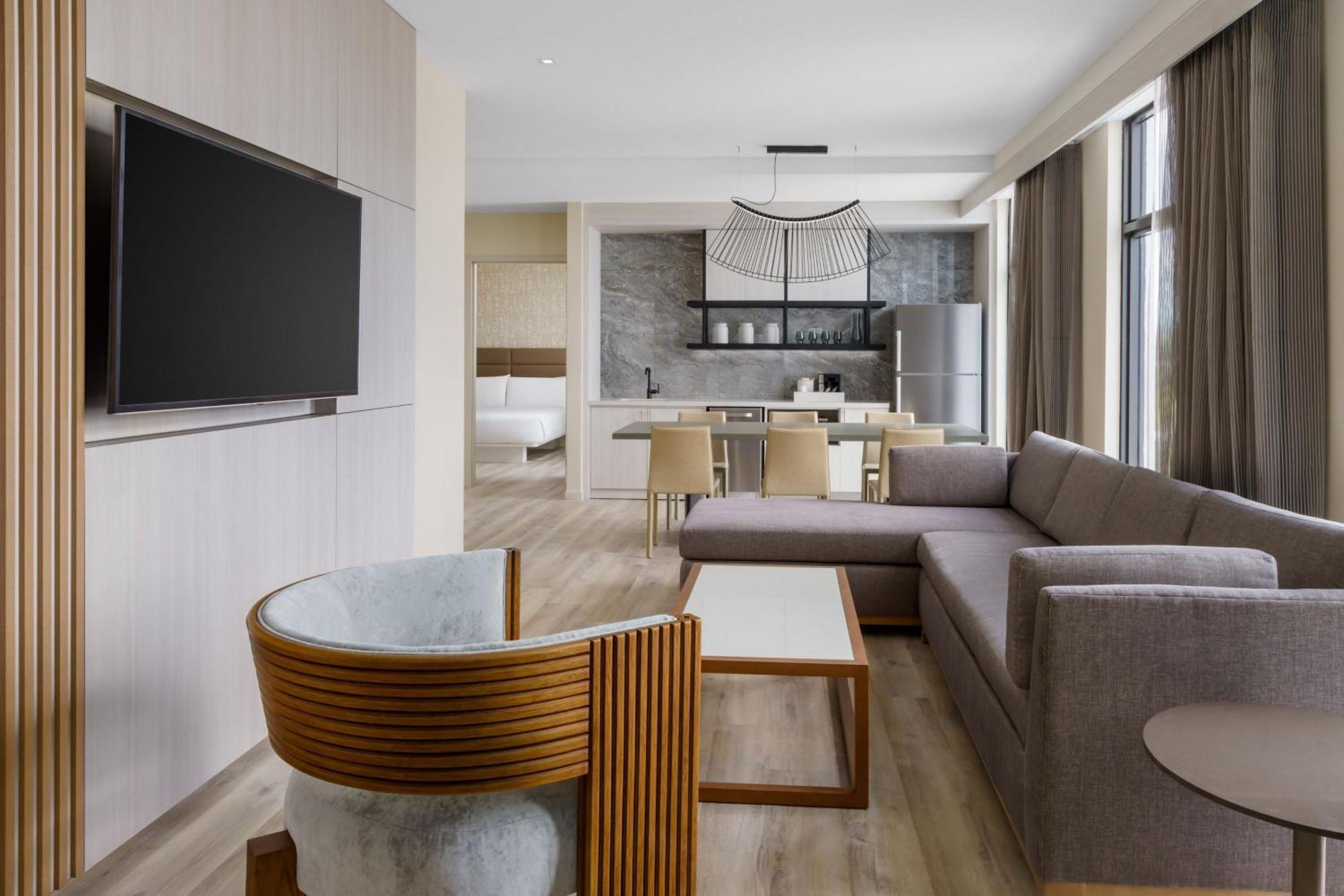 Ac Hotel By Marriott Naples 5Th Avenue ภายนอก รูปภาพ