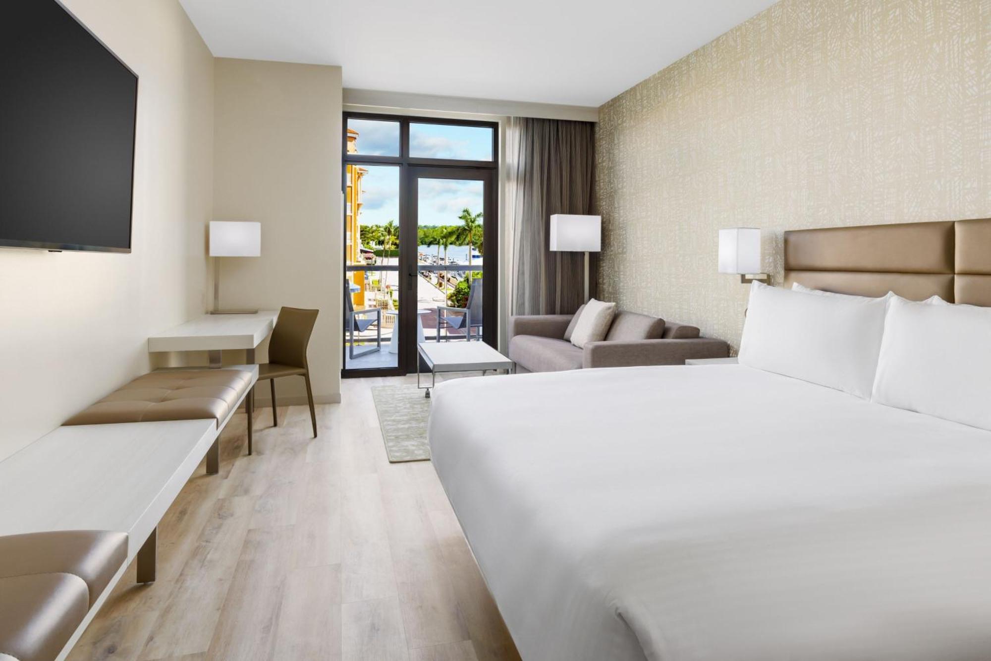 Ac Hotel By Marriott Naples 5Th Avenue ภายนอก รูปภาพ