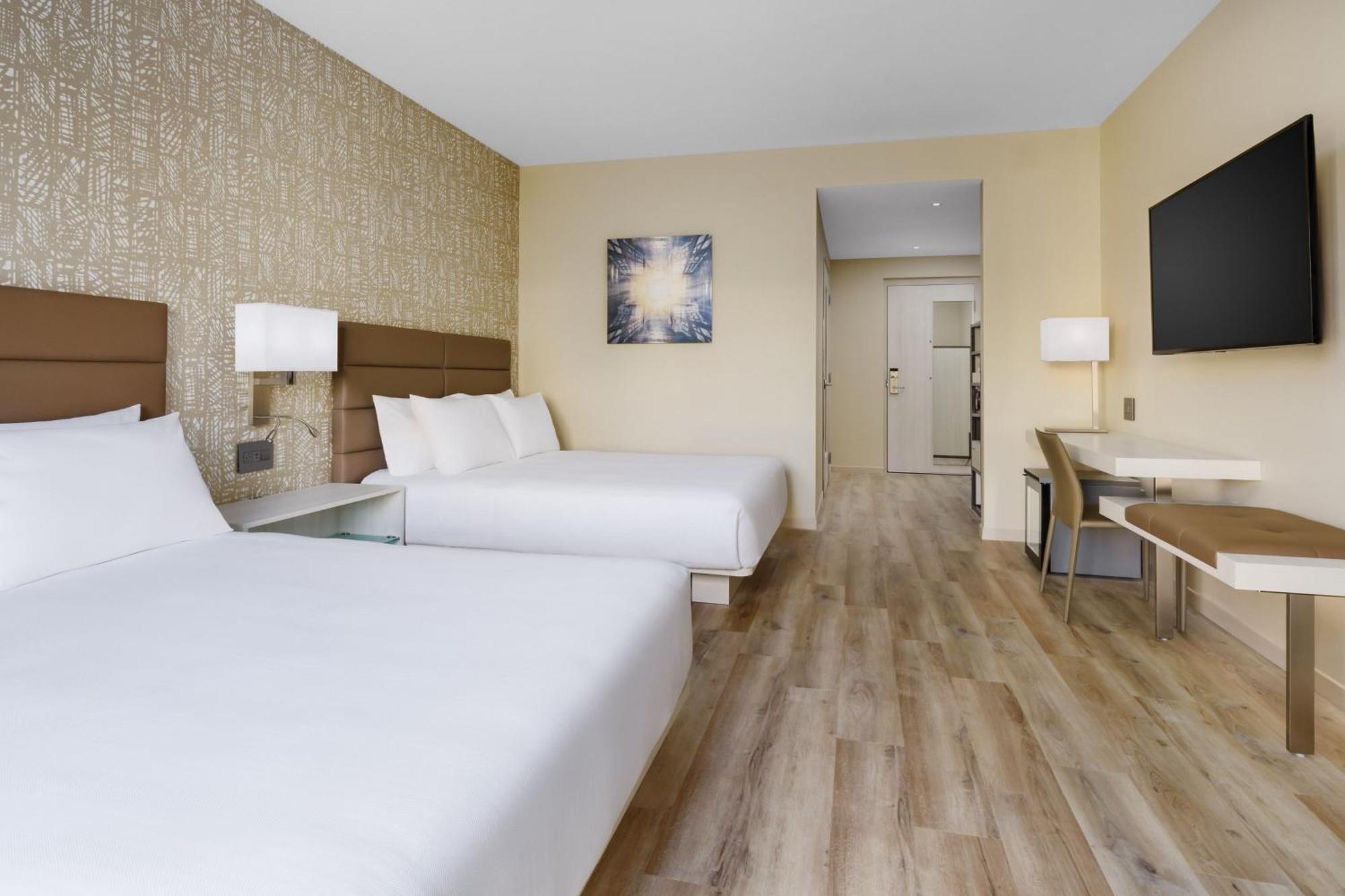 Ac Hotel By Marriott Naples 5Th Avenue ภายนอก รูปภาพ