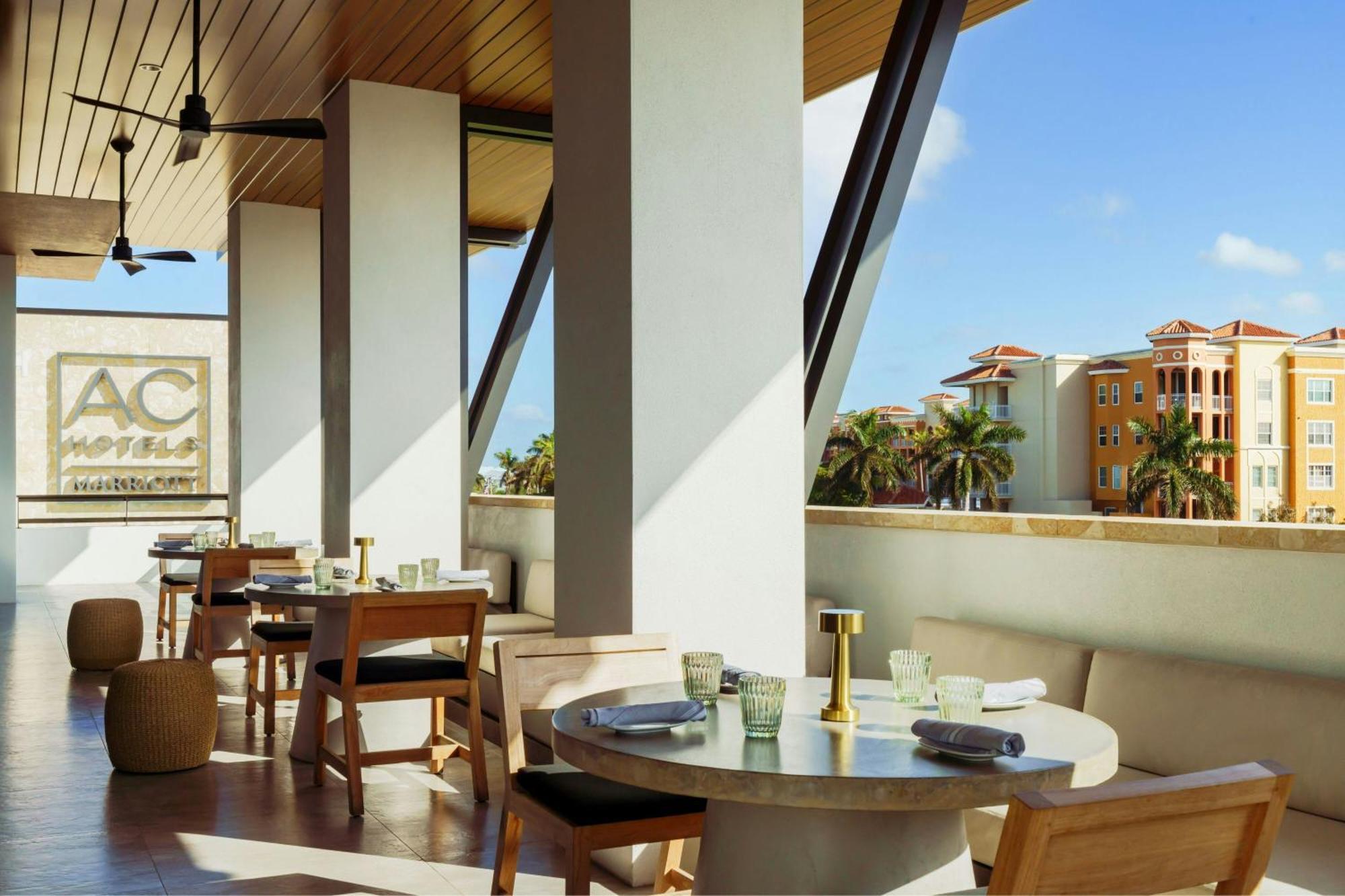 Ac Hotel By Marriott Naples 5Th Avenue ภายนอก รูปภาพ