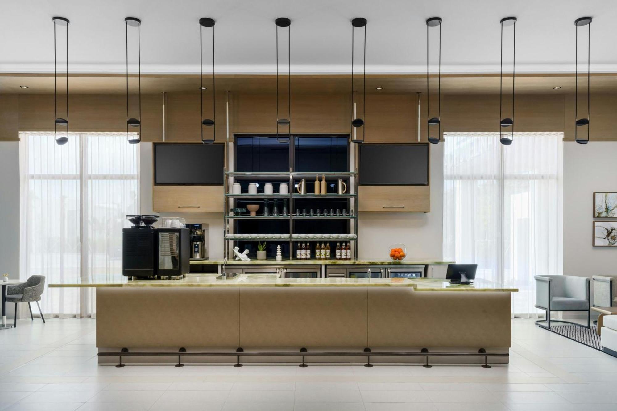 Ac Hotel By Marriott Naples 5Th Avenue ภายนอก รูปภาพ